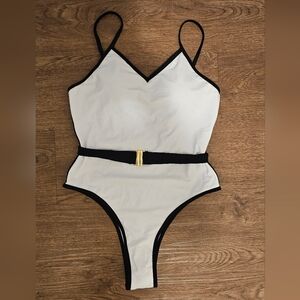Black & White Belted One-Piece Swimsuit - Size M.